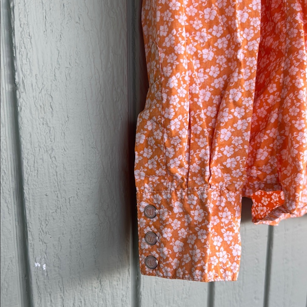 Wrangler Women’s Floral Shirt Orange - Picture 3 of 7
